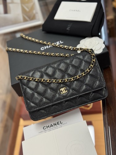 Chanel wallet chain - on,