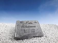 Grabstein Buch umgeschlagen Grauer Granit 40x30x7 cm inklusive Gravur …