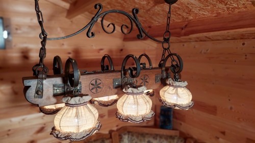 Rustikal holz kronleuchter - holz,