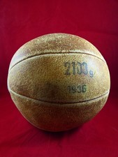 Vintage alter Leder Medizinball Stossball Völkerball aus Leder 2100 g 1936