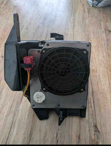 Audi original subwoofer - audi, 8l