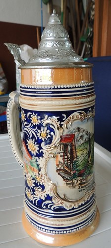 Bierkrug mit zinn spitzdeckel - zinn,