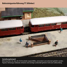 Bahnsteig Unterführung Wartehäuschen Bänke Haltestelle Spur TT 1:120