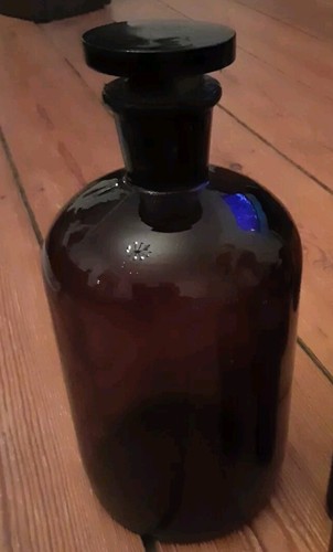 Viele alte apothekerflasche - viele,