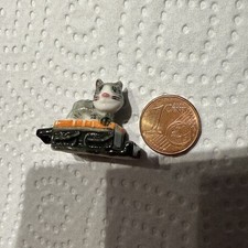 1  Porzellan  Katze - Miniatur Rarität, Fevres, Frankreich, Puppenstube  09-25-1