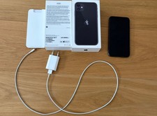 Apple iPhone 11 - 64GB -