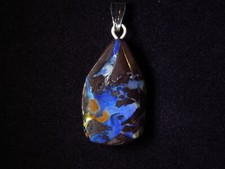 Boulder Opal Anhänger  aus Koroit, Australien,  30,9 Carat,  AE 8