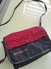 Adidas Handtasche  schwarz-pink Retro