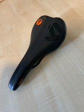 Sattel Falcon SDG 142 mm  Schwarz MTB
