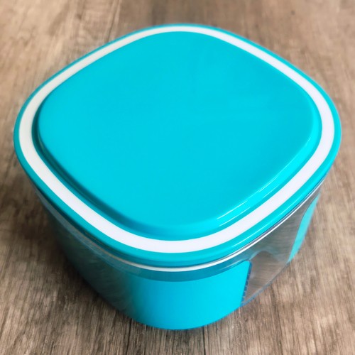 Tupperware 700 ml - ►,
