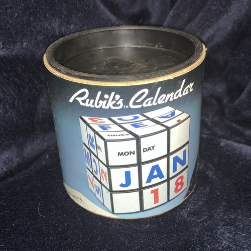 Vintage rubik cube - vintage, ewiger