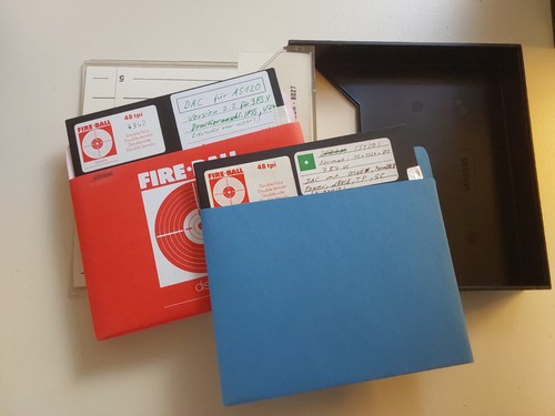 Zwei betriebssystemdisketten - zwei,