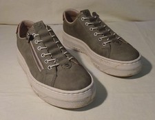 1 Paar Damen-Sneaker, "Rieker", grau mit Reißverschluss, Gr. 42 / 8