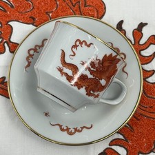 Handgemalte Mokkatasse und Untertasse mit Drache Ming & Goldrand PGH Meißen