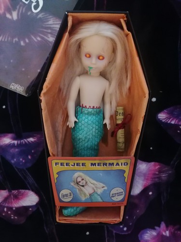 Living dead dolls feejee - living,