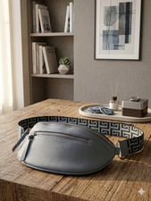 Umhängetasche Crossbody Bag