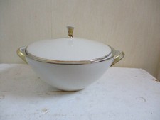 Winterling Marktleuten Bavaria Suppenterrine, Terrine mit Goldrand