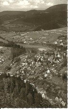 AK Schiltach Schwarzwald - Kirche, Fluss, Fußballplatz, Bahnstrecke - ca. 1955