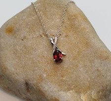 Granat Edelstein Anhänger, Sterlingsilber, 925er, Modern, Exquisit, Neu, Damen.