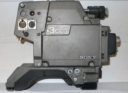 Sony bvp tri ccd studio - p,