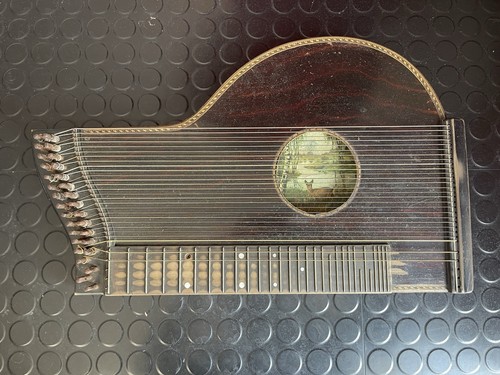 Antike instrument zither - antike,