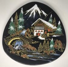 Dekorativer Teller Aus Keramik