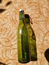 Uralte bierflasche mit - uralte,