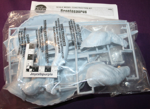 Airfix brontosaurus scale - brontosaurus,