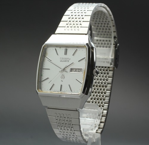 Vintage 1976 exc seiko - exc+5,