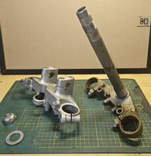 Honda CB 750 RC42 Seven Fifty Gabelbrücke Oben+Unten/Tripple Clamp