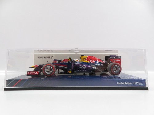 Minichamps 410130201 - 1:43,