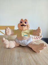 Stoff-Dinobaby Sinclair – Kuscheltier (ohne Sprachfunktion)