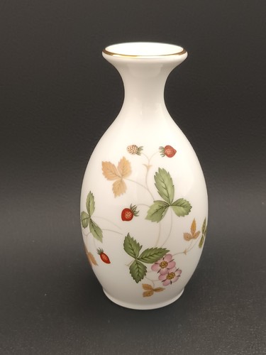 Wedgwood vase wild - wedgwood,