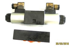 Hydraulikventil /Cetop 3 NG 6 / 4/3-Wegeventil  mit Grundplatte 