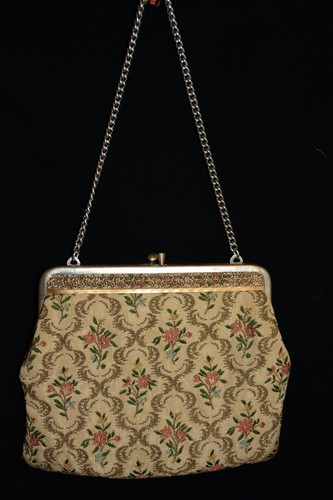 Abendtasche bestickt vorn und - vorn,