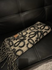 Loewe Schal Alpaka Wolle