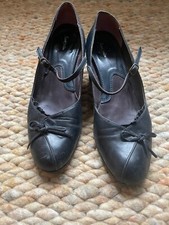 Riccardo Cartillone Damen-Schuhe – Gr. 39 – Leder, Dunkelblau mit verspielten De