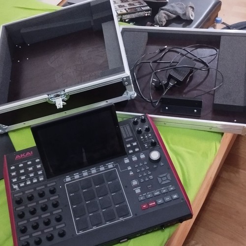 Akai pro mpc - mpc, x