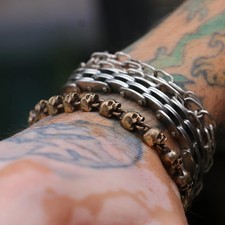 Totenkopf Armband
