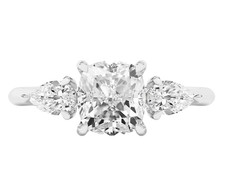 Solitaire 2.10 Karat Kissen