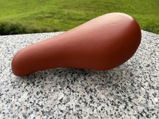 Selbst bezogener Fahrradsattel