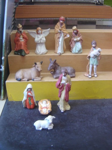 Krippenfiguren set aus keramik - krippenfiguren-set,