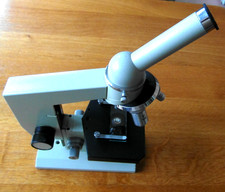 Mikroskop   10/40/90     Maße