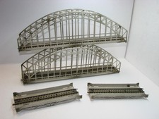 131, Märklin, Konvolut Metall, Bogenbrücken und Rampen,