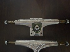 Thunder trucks 147 skateboard - trucks,