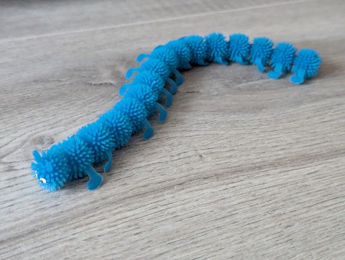 Kinder spielzeug blauer wurm - spielzeug,