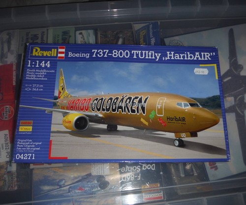 Revell 144 boeing 737 - boeing, 737-800