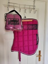 Eskadron Berry Faded Biq Square VS Schabracke+Bandagen SET