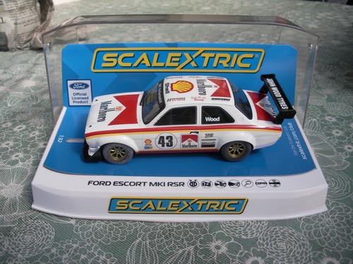 Scalextric slotcar ford - 1:32,