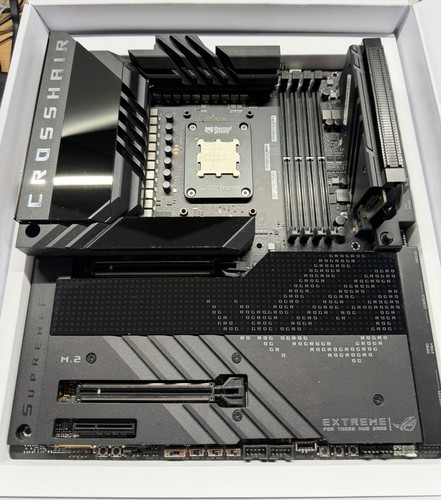 Asus rog crosshair x670e - rog,